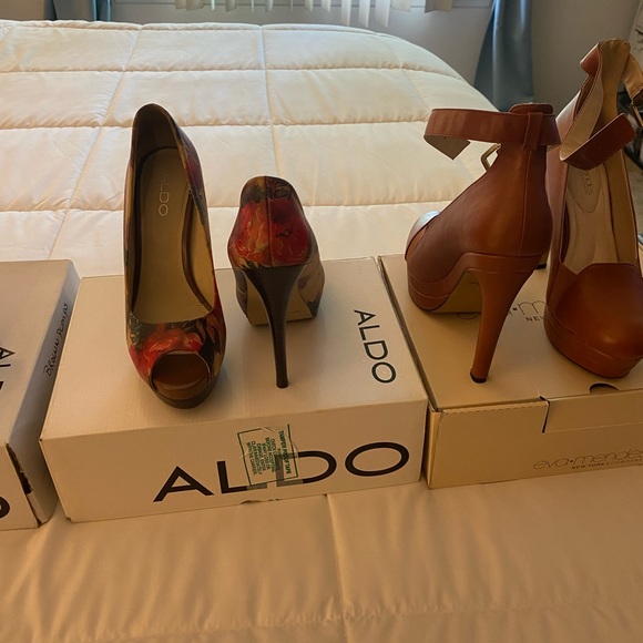 I have 4 pairs of pumps 3 Aldo and 1 pair is Eva Mendes. - Picture 1 of 8